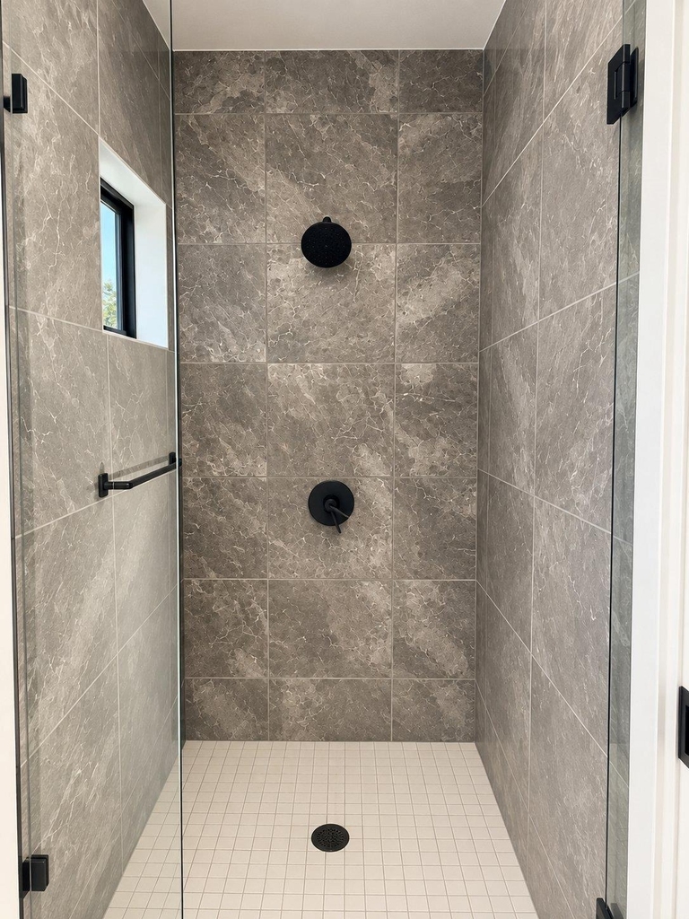 605 E 55th St - Photo 11