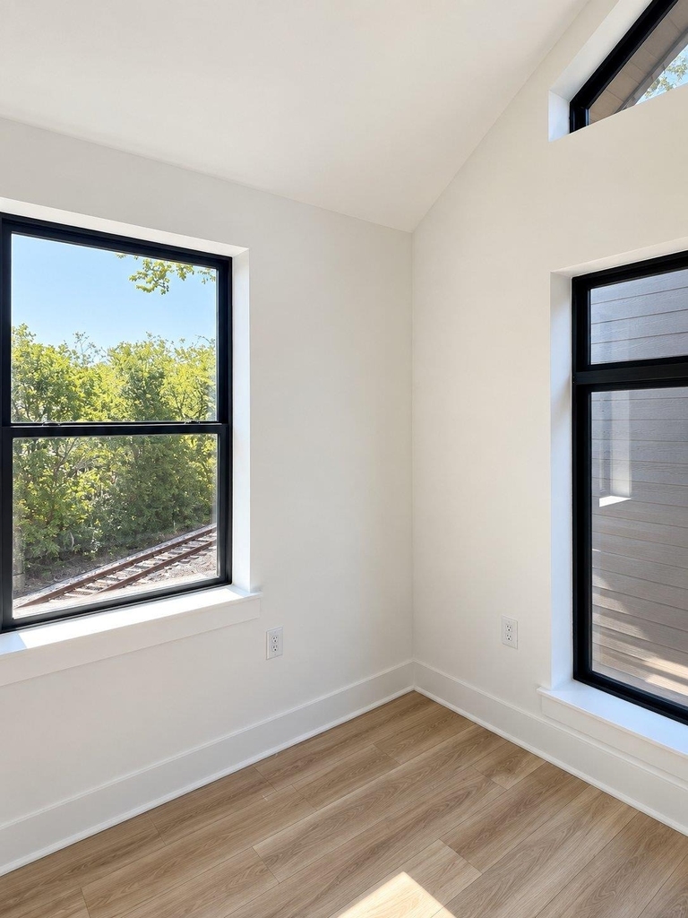 605 E 55th St - Photo 13