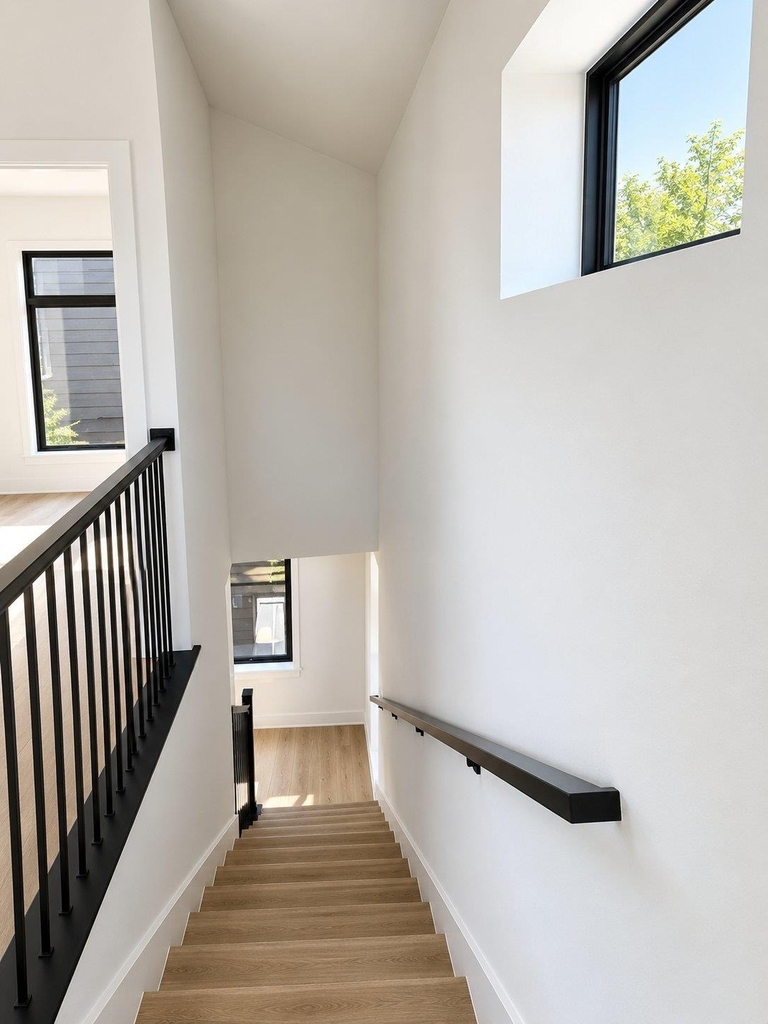 605 E 55th St - Photo 8