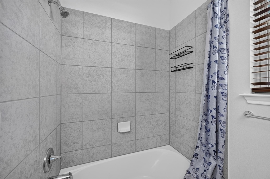 816 Mediterranean Dr - Photo 18
