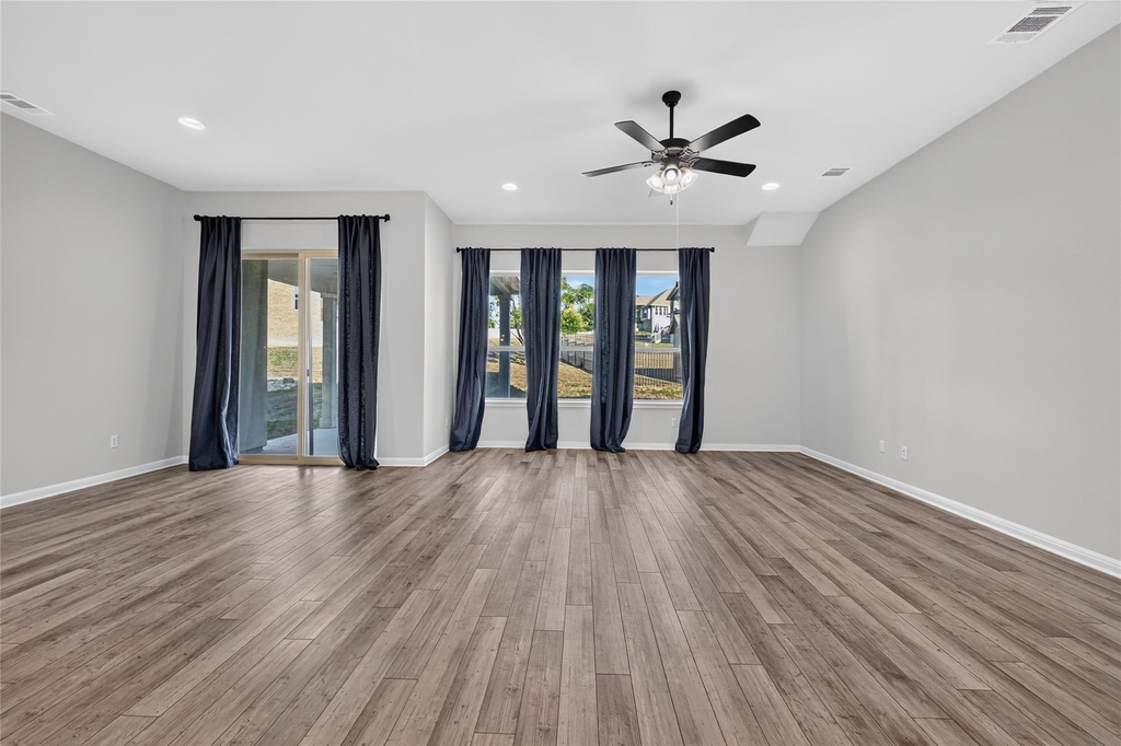 816 Mediterranean Dr - Photo 8