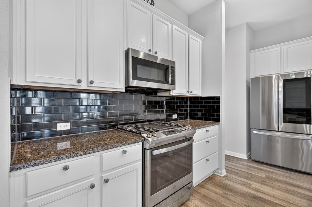 816 Mediterranean Dr - Photo 13