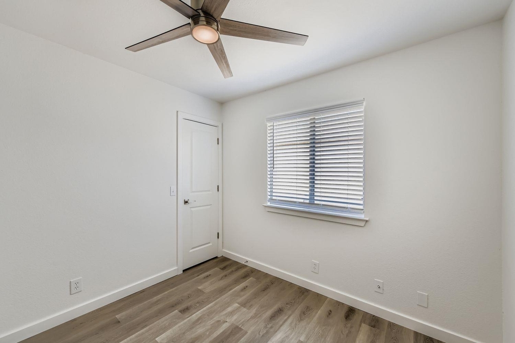 5308 English Ave - Photo 8