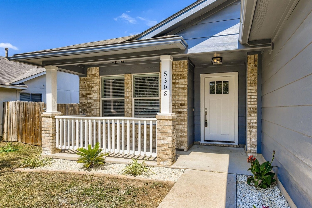 5308 English Ave - Photo 1