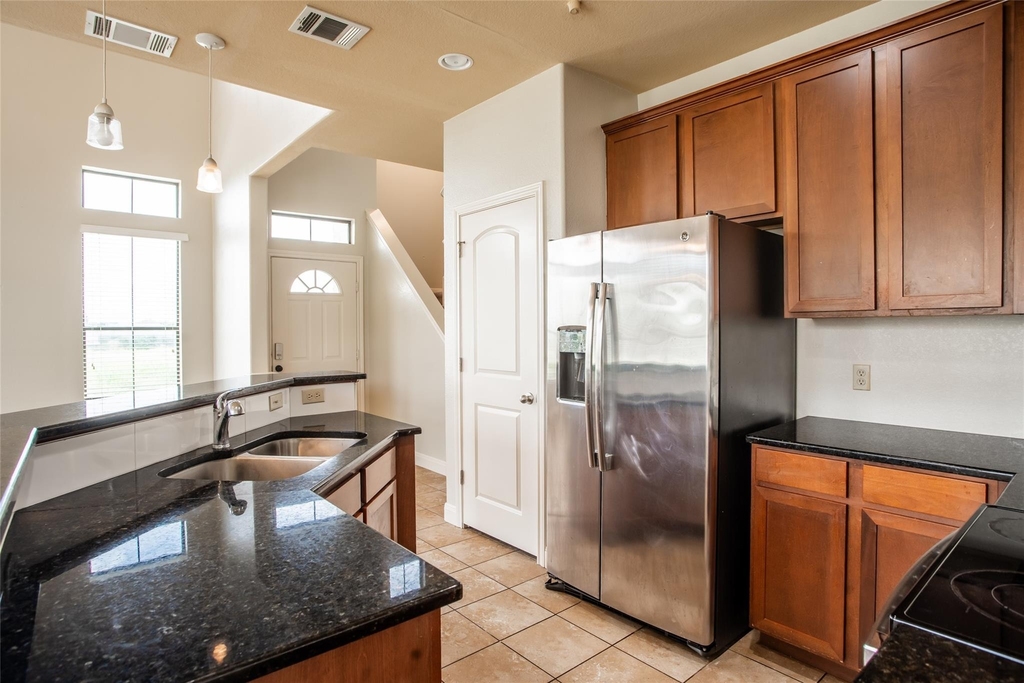 1010 Immanuel Rd - Photo 6