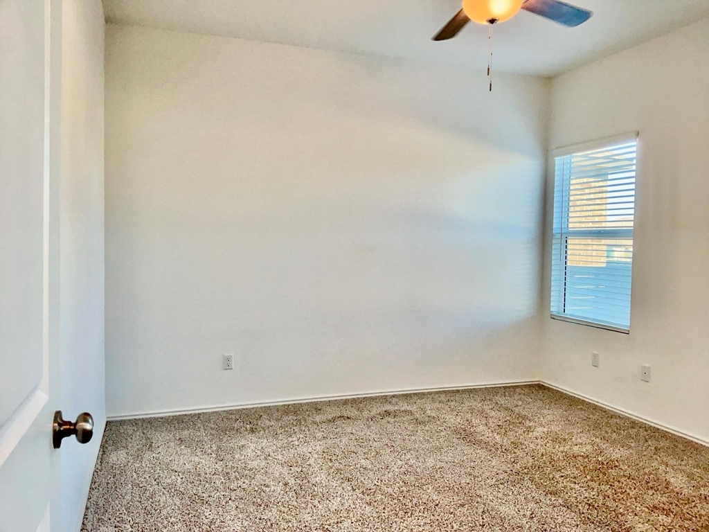 105 Blue Blaze Trl - Photo 11