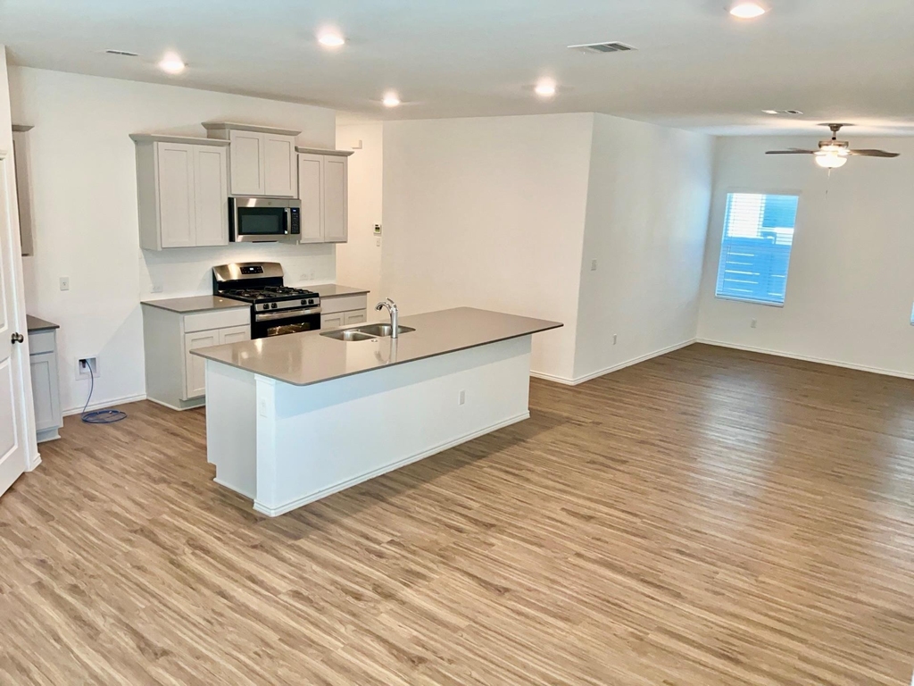 105 Blue Blaze Trl - Photo 6