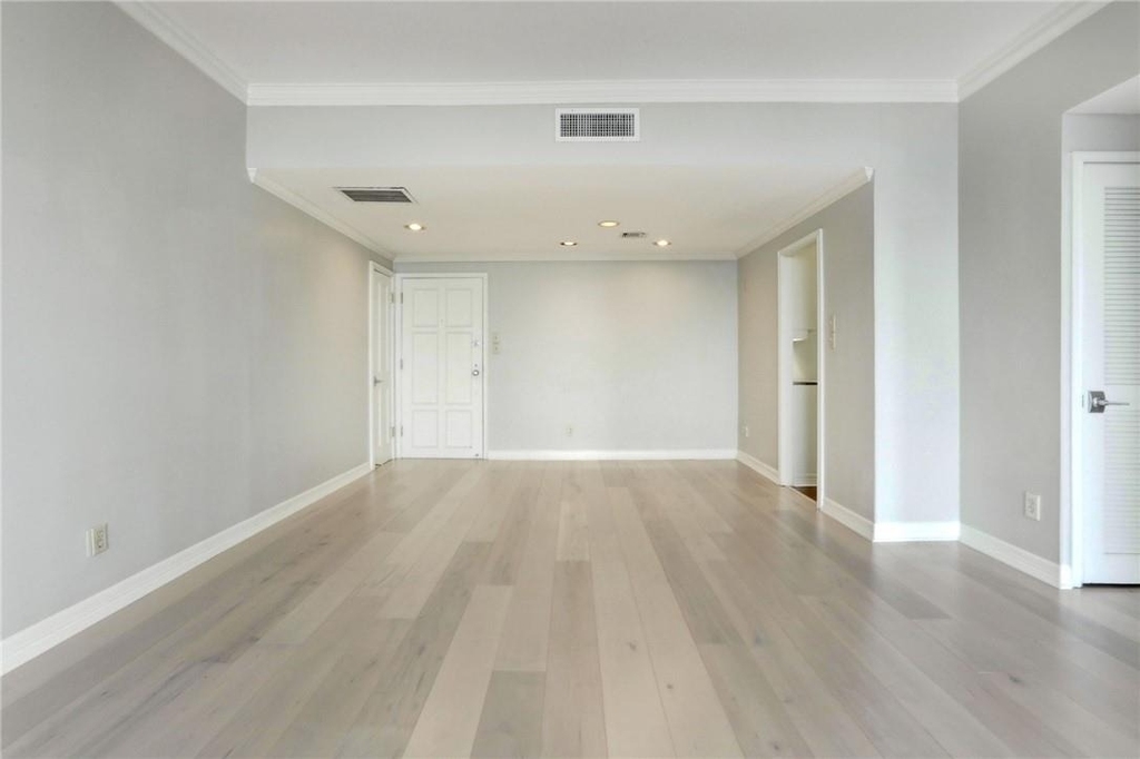 1801 Lavaca St - Photo 4