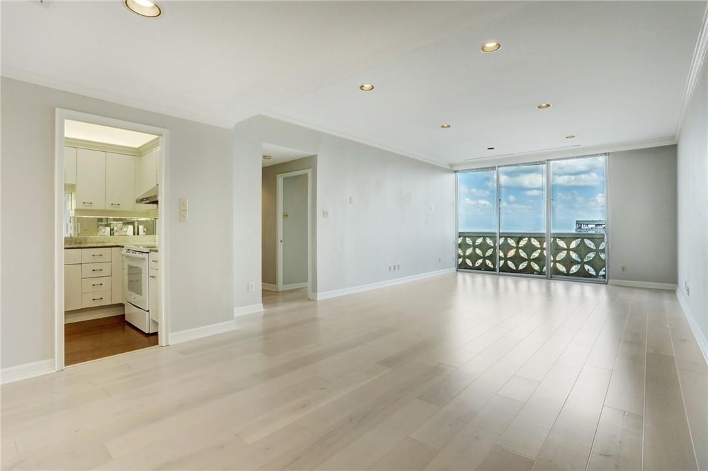 1801 Lavaca St - Photo 0