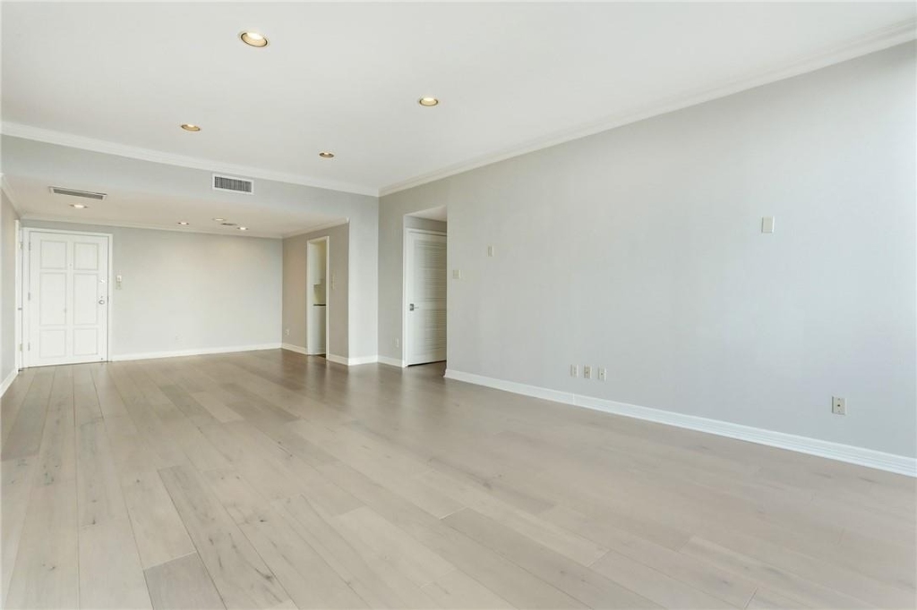 1801 Lavaca St - Photo 3