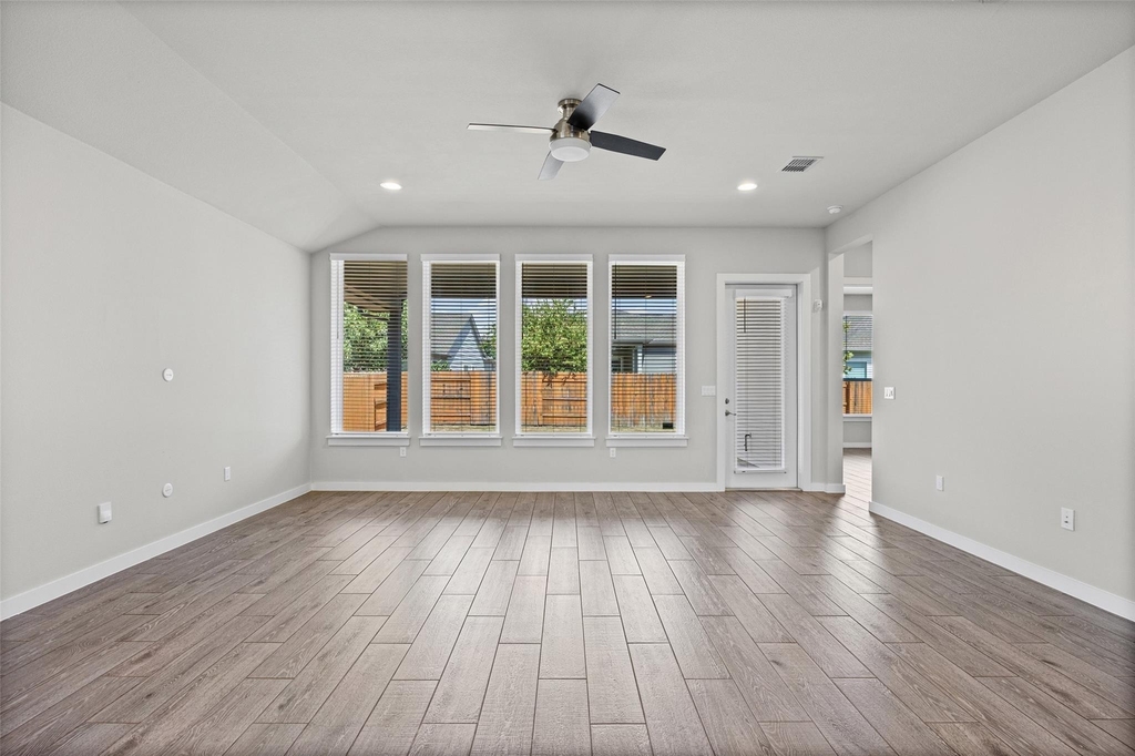 8317 Donnelley Dr - Photo 12