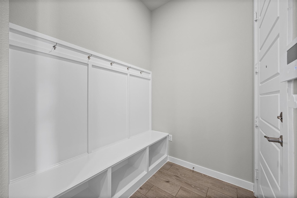8317 Donnelley Dr - Photo 9