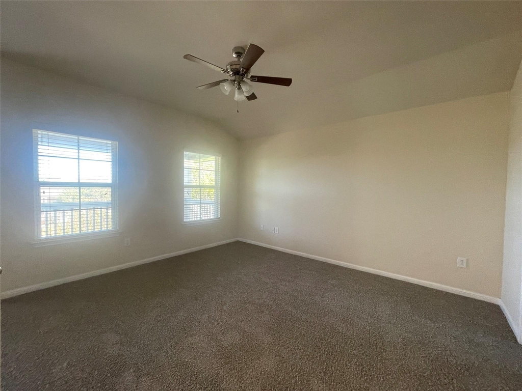 18345 Tallgrass Prairie Dr - Photo 12