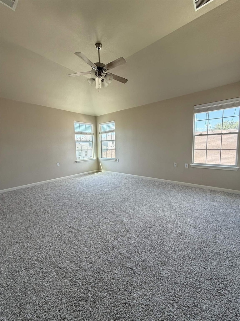 7821 Tee Dr - Photo 14