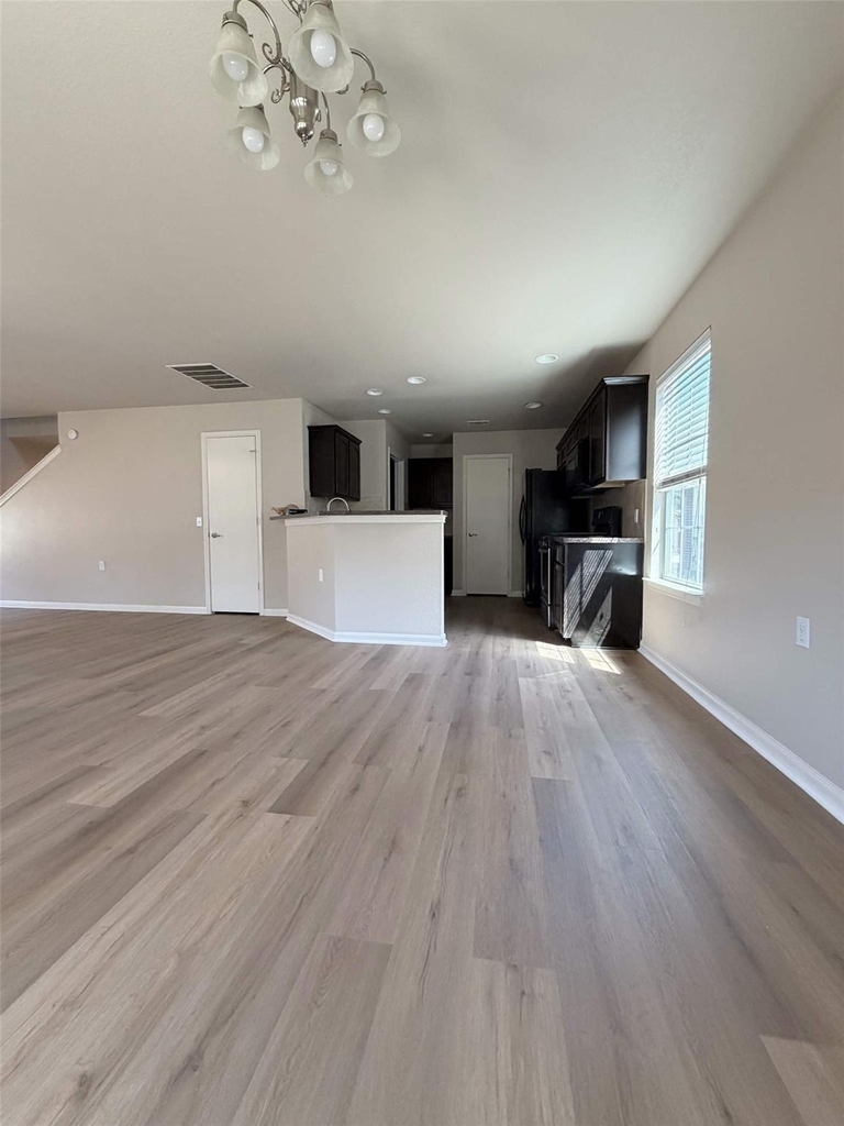 7821 Tee Dr - Photo 8