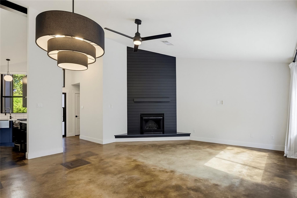 8105 Red Rock Cv - Photo 22