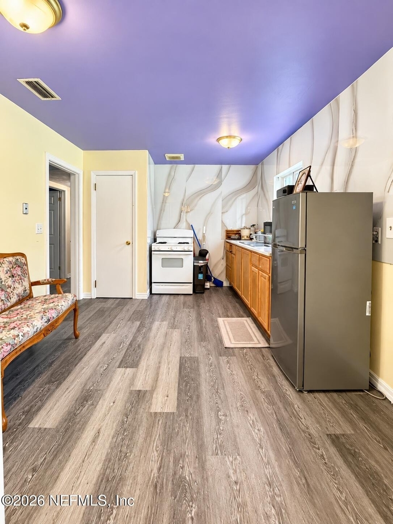 5741 Wilson Boulevard - Photo 6