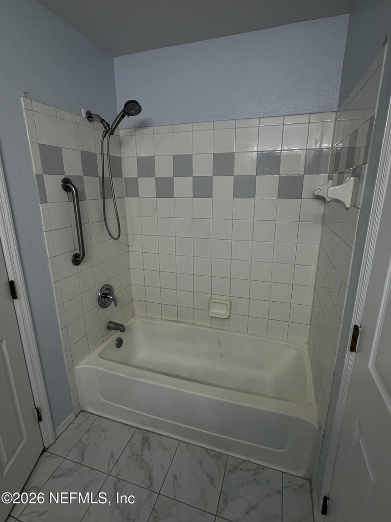 13810 Sutton Park Drive N - Photo 12