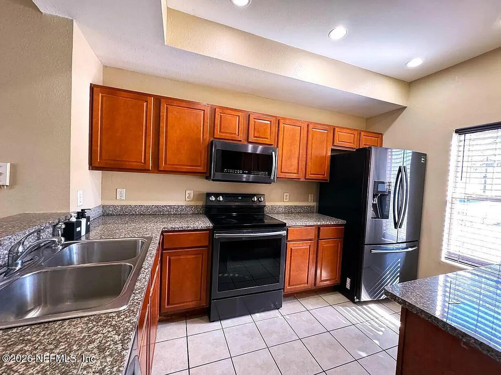 10200 Belle Rive Boulevard - Photo 3