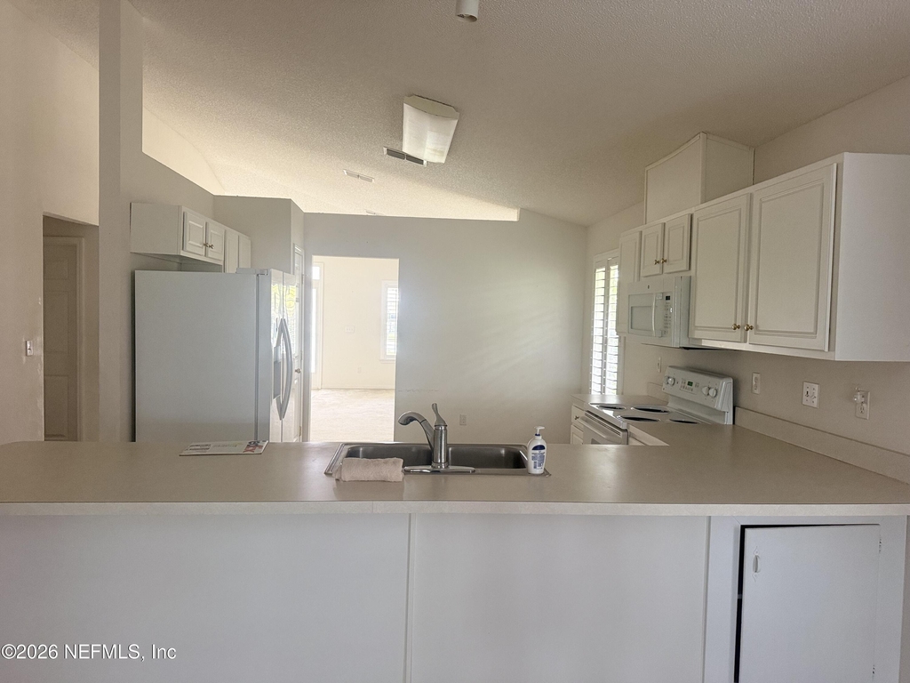 6275 Ironside Drive S - Photo 2