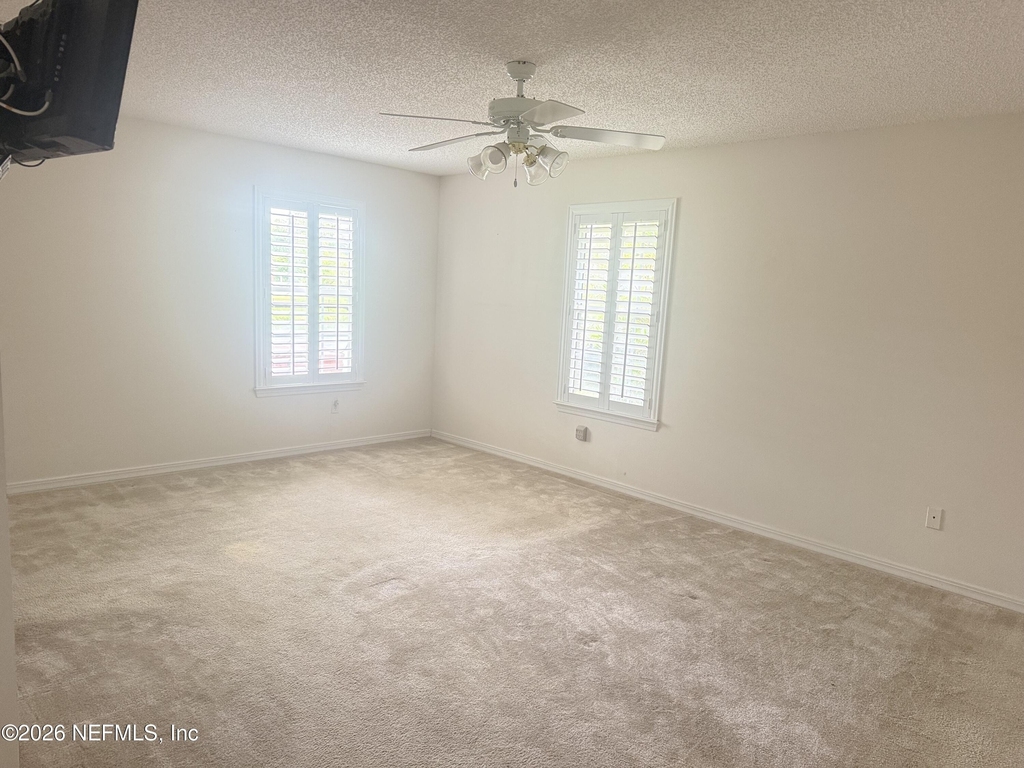 6275 Ironside Drive S - Photo 5