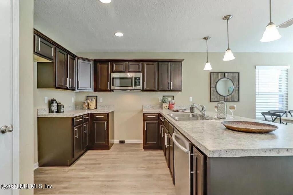 1308 Lake Shore Boulevard - Photo 9