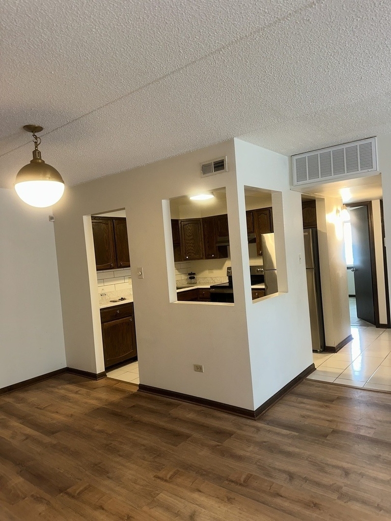 18245 Burnham Avenue - Photo 3