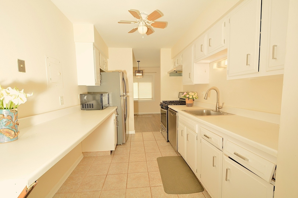 3018 Roberts Drive - Photo 5