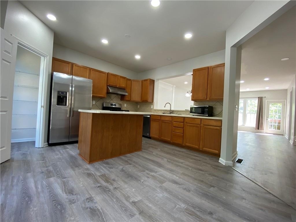 1893 Ridgemont Lane - Photo 3