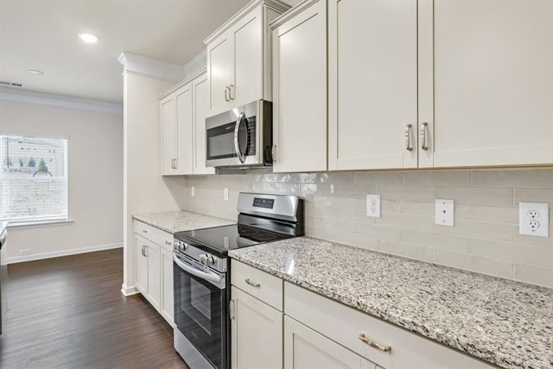 83 Professional Place - Photo 8