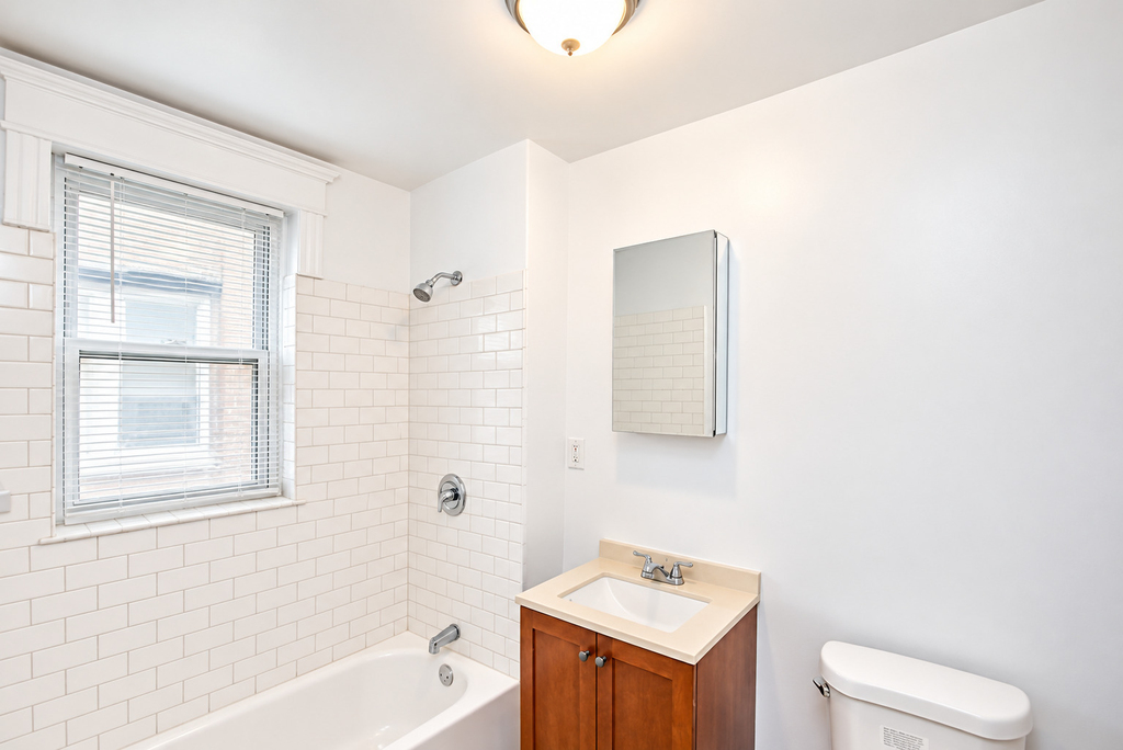 2404 W 63rd Street - Photo 4