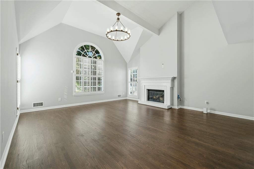 1122 Club Trace Ne - Photo 1