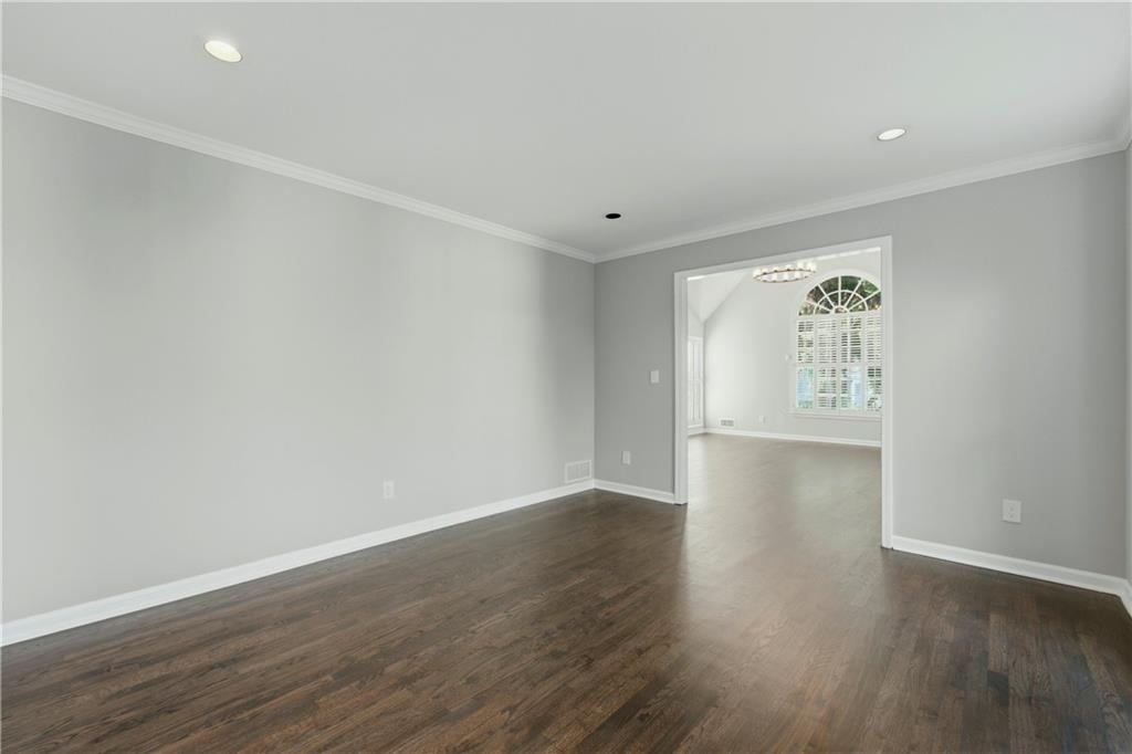 1122 Club Trace Ne - Photo 8