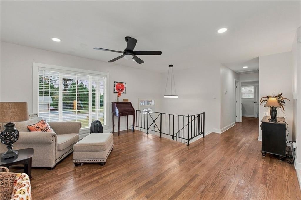 6216 Hayes Drive - Photo 9