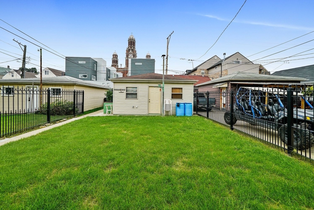 3637 W Oakdale Avenue - Photo 15