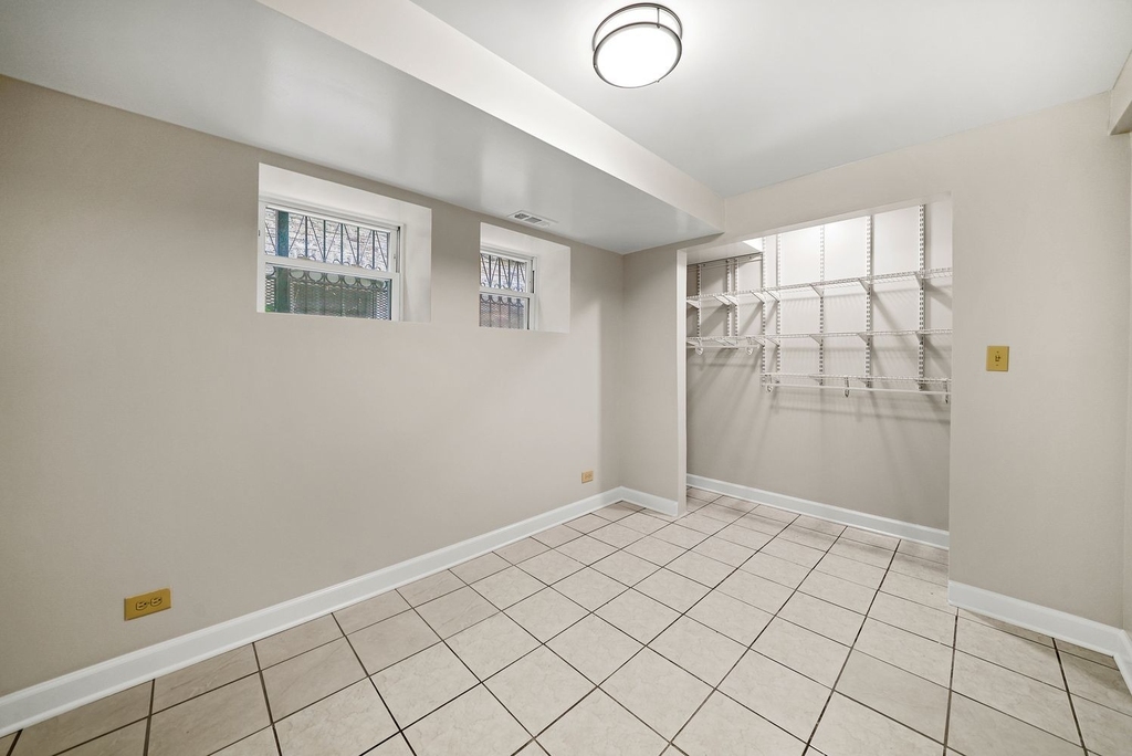 3637 W Oakdale Avenue - Photo 14