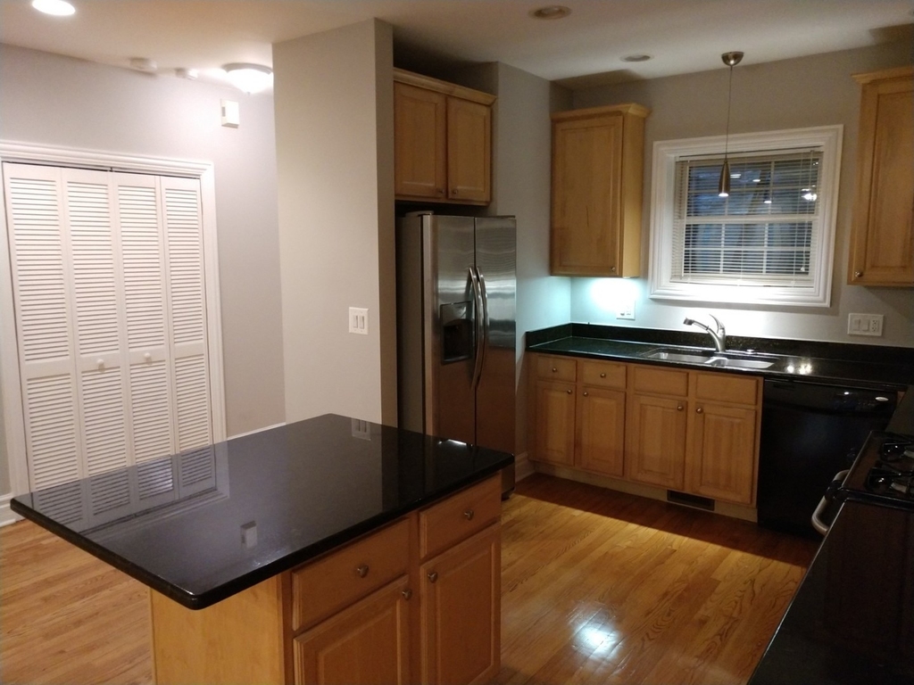 817 Chicago Avenue - Photo 8