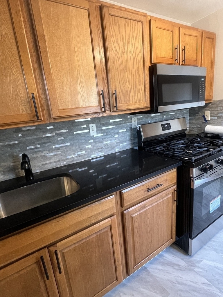 16750 Bulger Avenue - Photo 4
