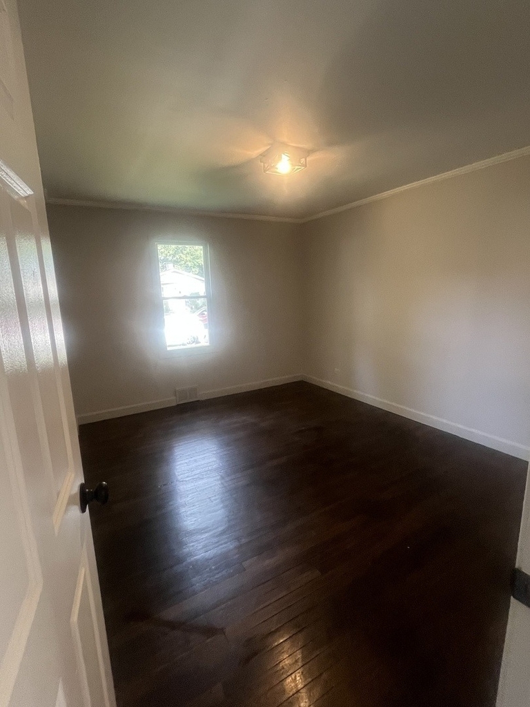 16750 Bulger Avenue - Photo 12