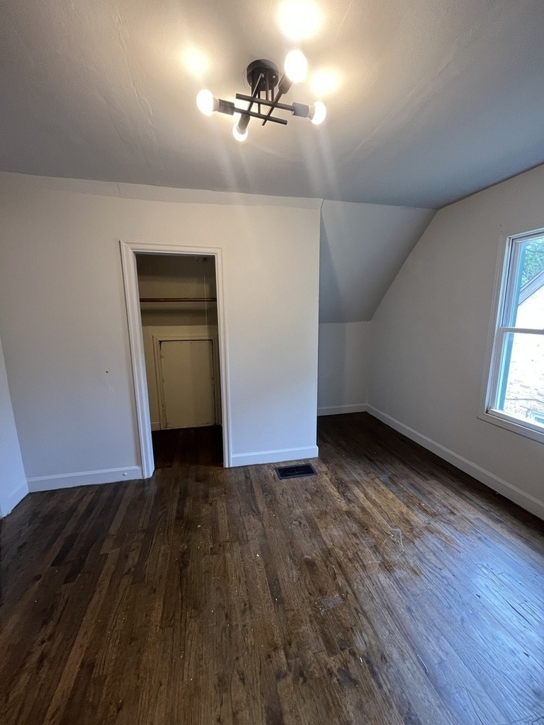 16750 Bulger Avenue - Photo 19