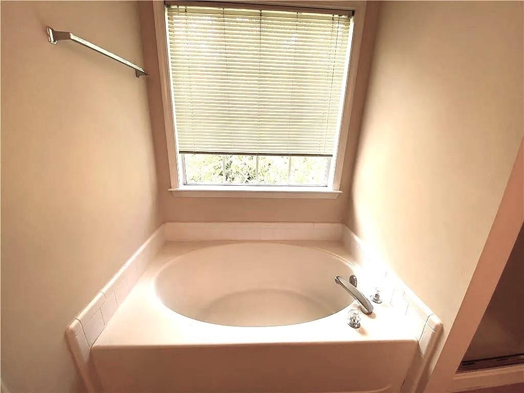 13300 Morris Road - Photo 21