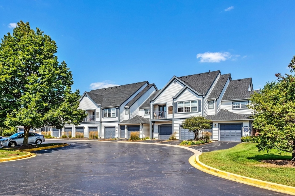284 Sibelius Court - Photo 0