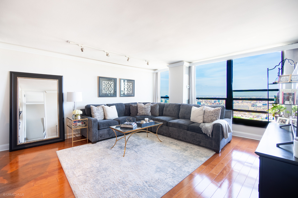 1030 N State Street - Photo 5