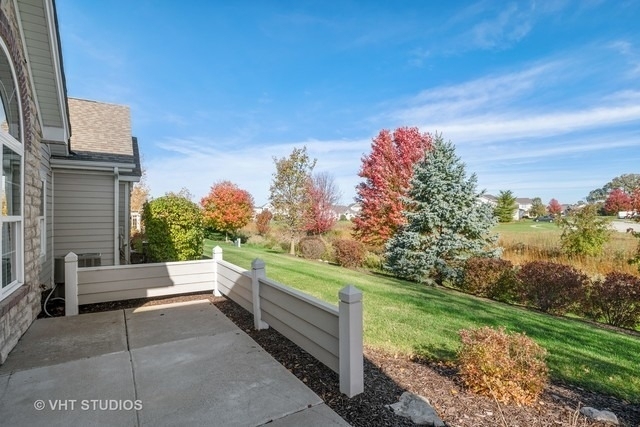 625 Schumann Street - Photo 15
