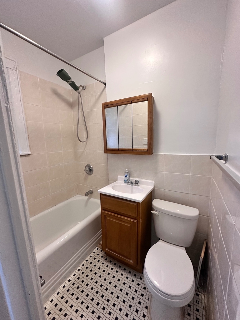 89-6 146th Street - Photo 1