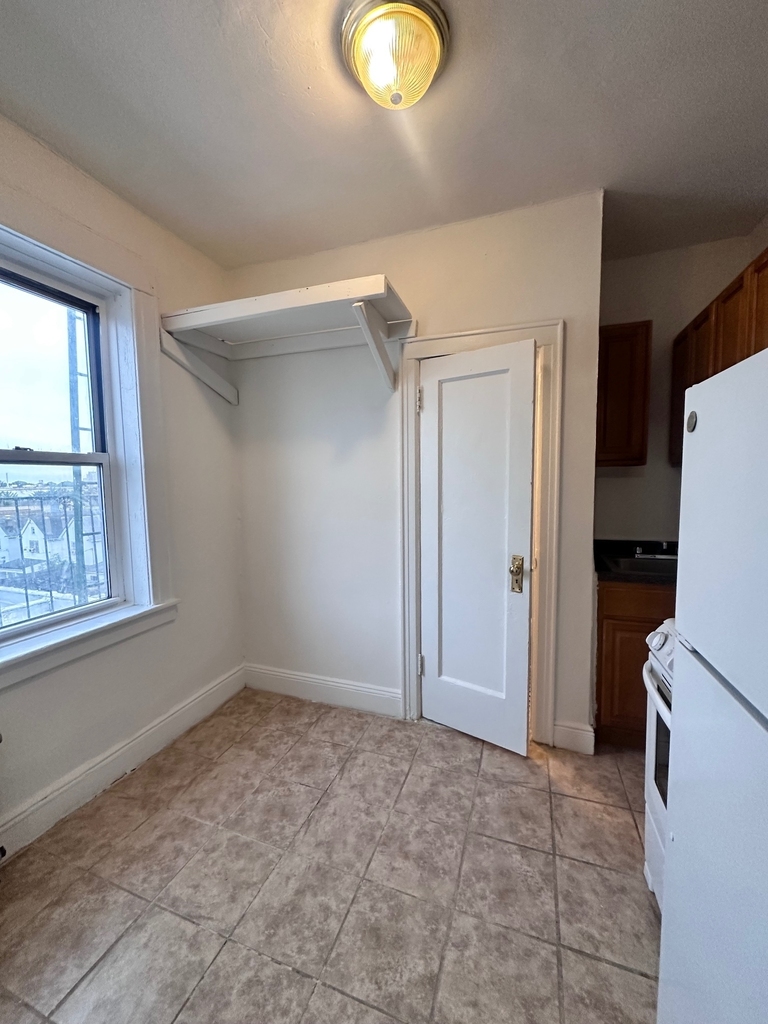 89-6 146th Street - Photo 2