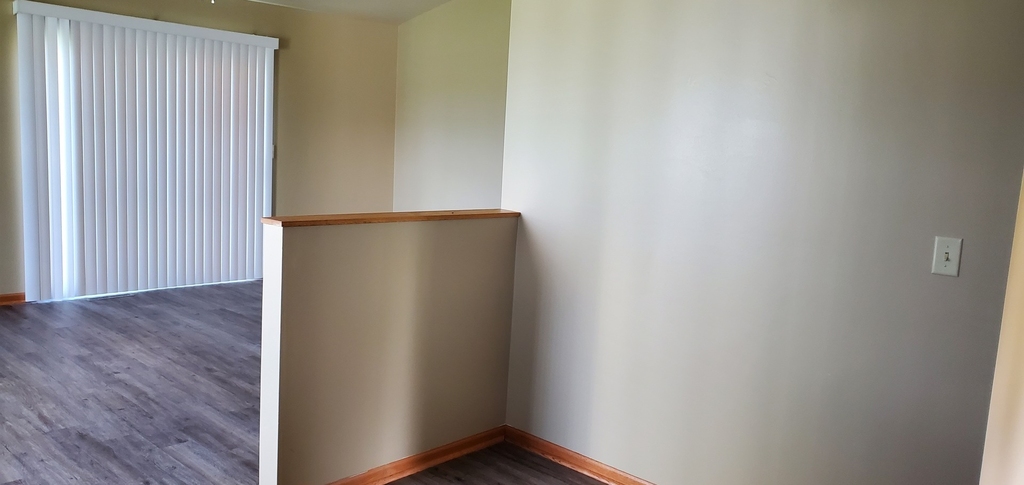 703b Burgess Drive - Photo 2