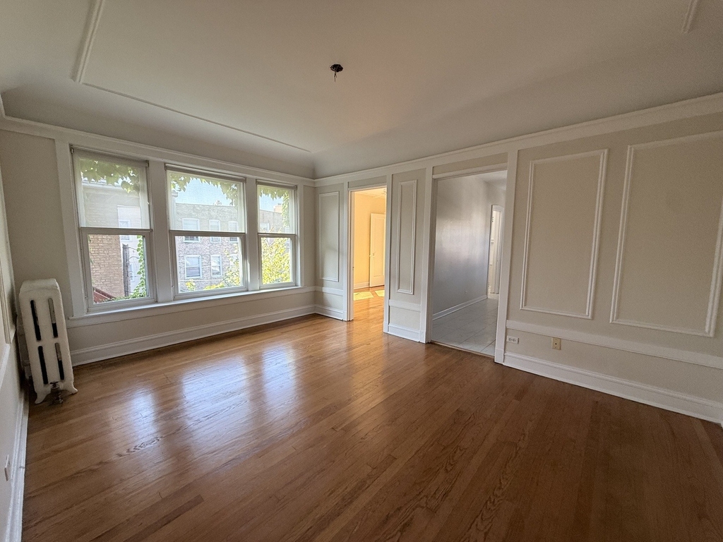 1470 W Winnemac Avenue - Photo 16