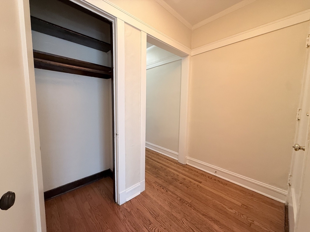 1470 W Winnemac Avenue - Photo 13