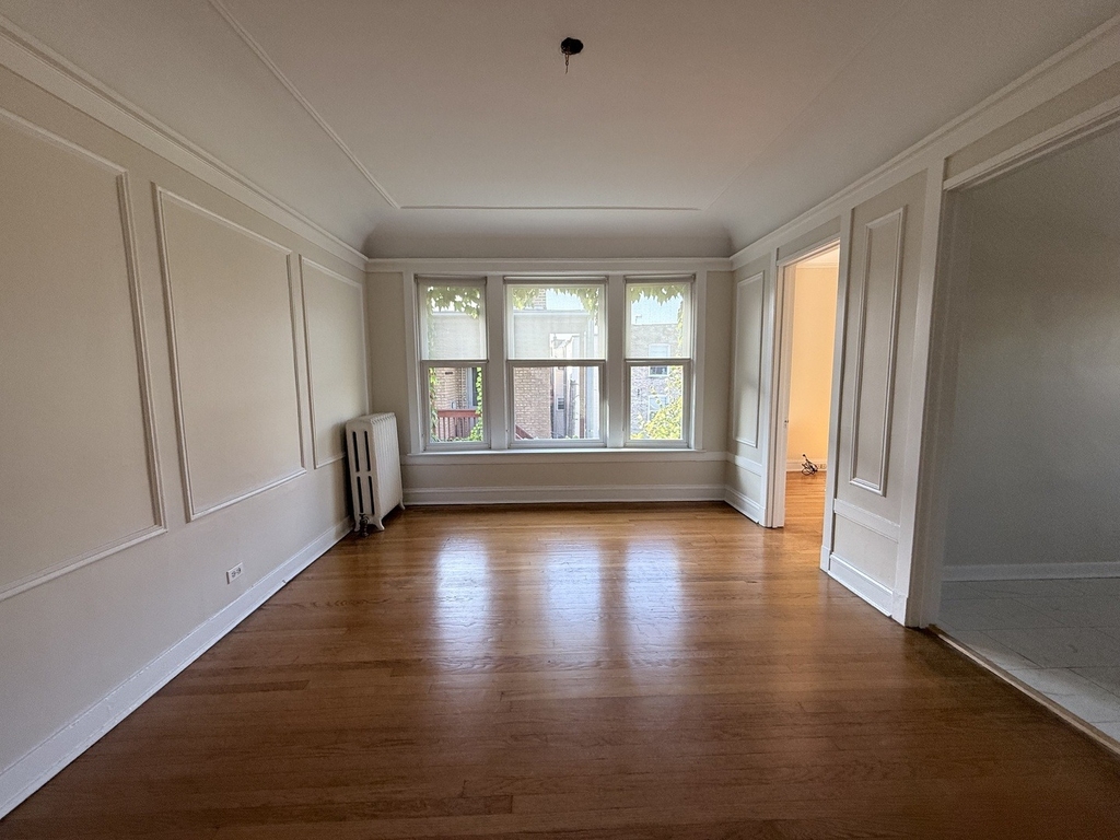 1470 W Winnemac Avenue - Photo 19